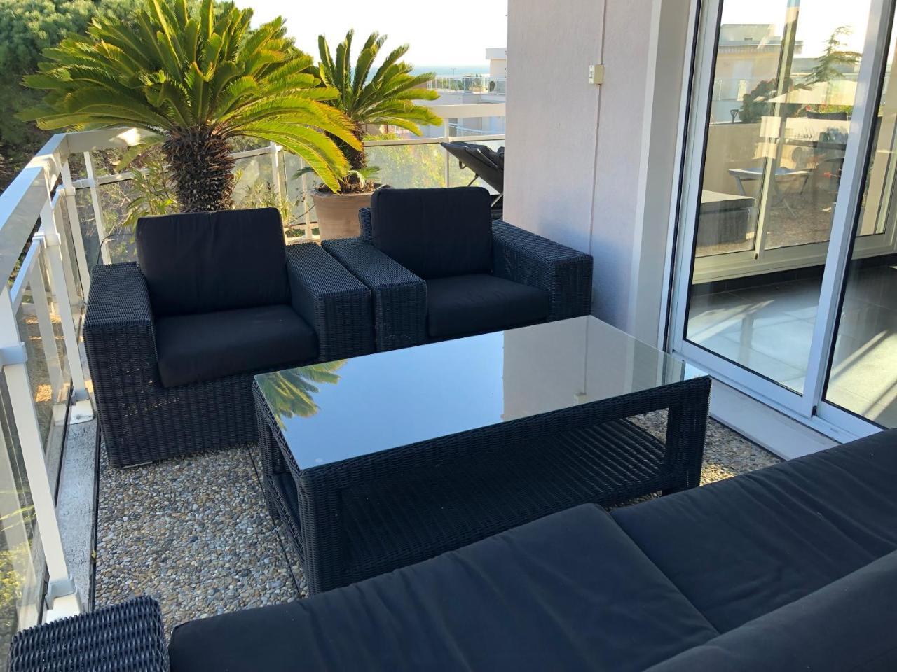 Gorgeous One-Bedroom Apartment With Terrace And Sea View -Stayinantibes- Bijou Plage Esterno foto